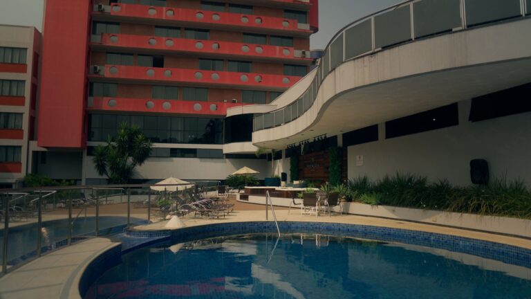 foz-plaza-hotel_piscina (1)